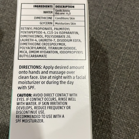 COPY - Derma Geek 3.5% Niacinamide and 0.3% Retinoid Bundle New - Picture 8 of 9